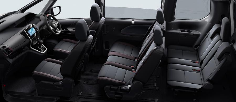 Интерьер Nissan Serena Nismo 2017 года  (фото 3 из 14)